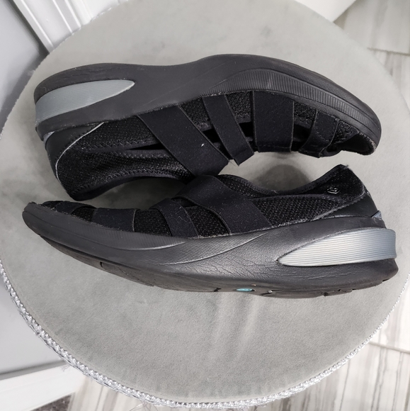 Stretchy Comfortable Shoes - Picture 6 of 7